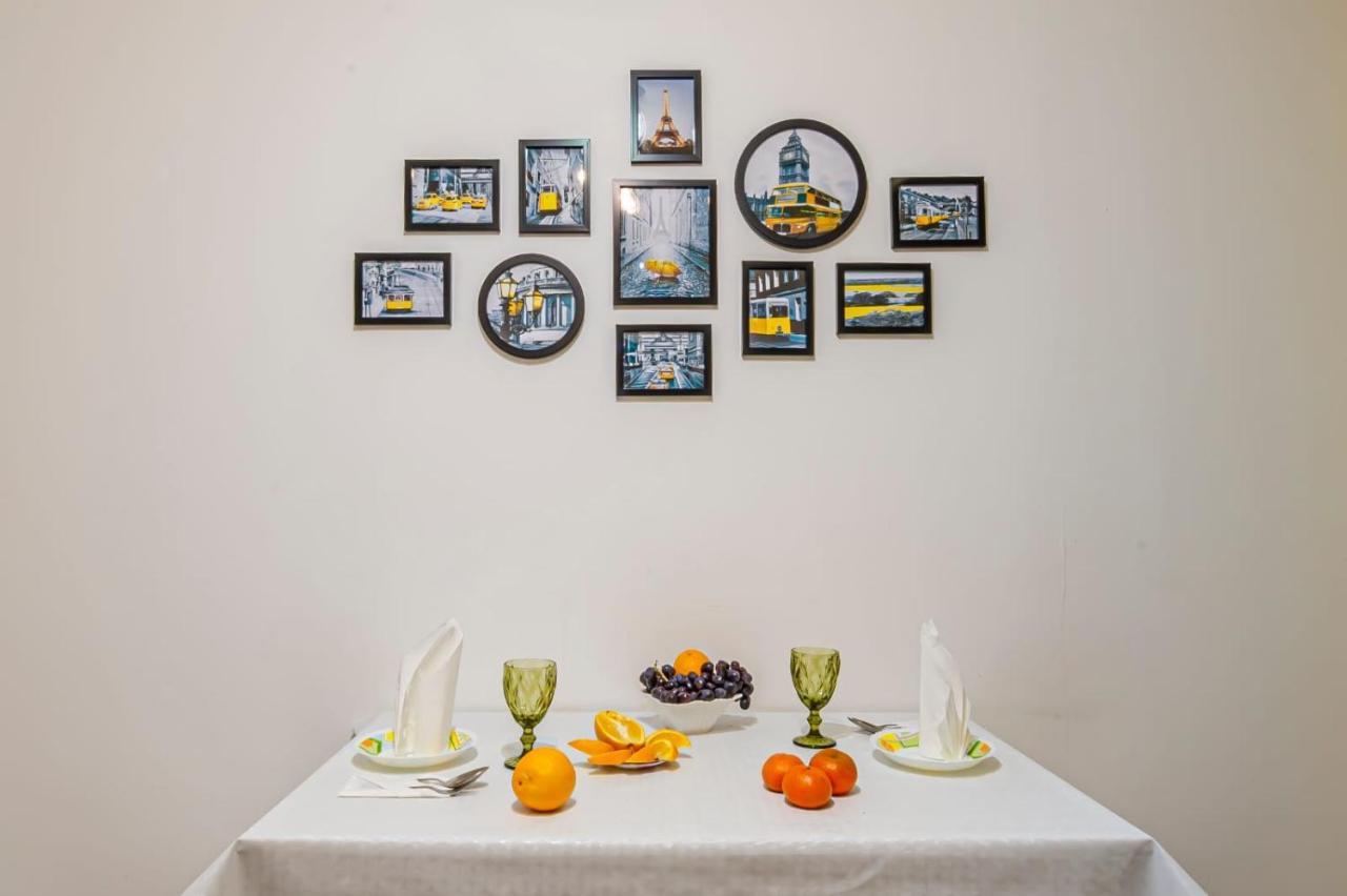 Ferienwohnung Однушка В Жк Абая 130/2 2019 Г.П. Almaty Exterior foto